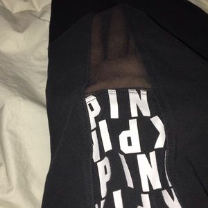 Victoria’s Secret Pink Leggings 👍